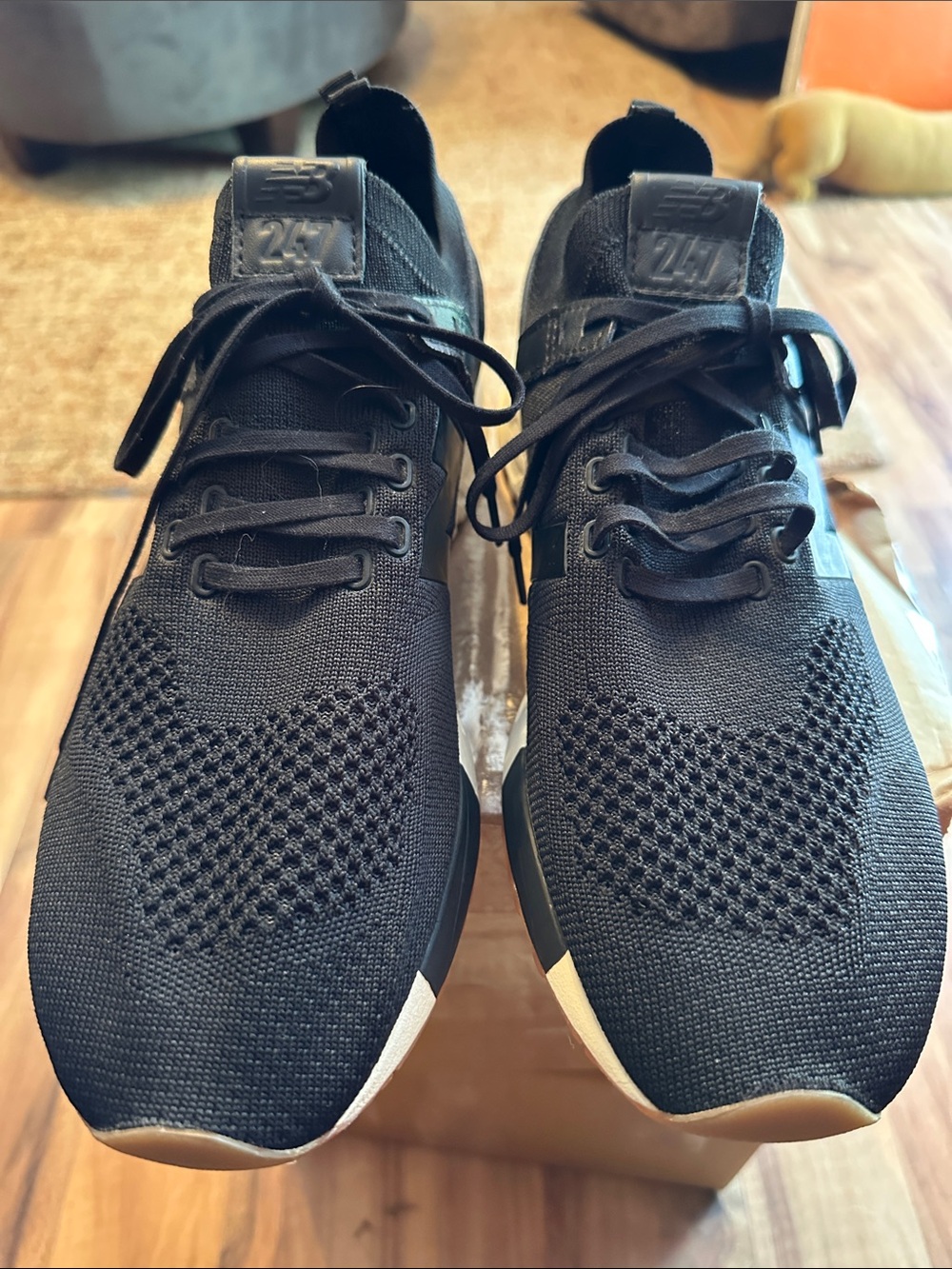 New Balance Men's Black Knit Low-Top Sneakers